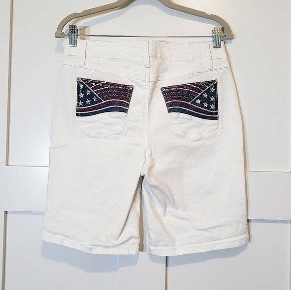 Est. 1946 (Lot of 2) Bermuda Shorts Stretch Blue White Patriotic Sz 8 Patriotic - Picture 2 of 16